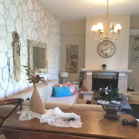 Luxury 2-bedroom In Pefkoxori * 페프코초리