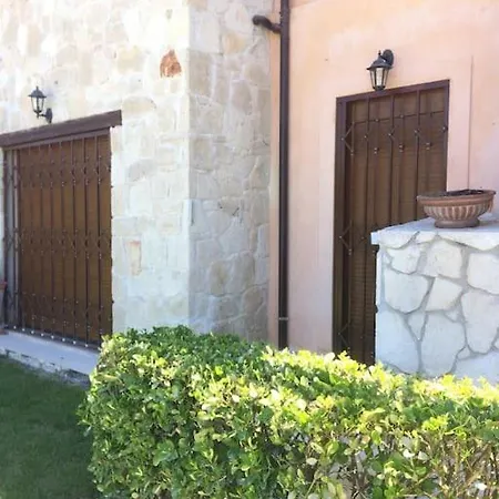 Villa Luxury 2-bedroom In Pefkoxori Pefkochori